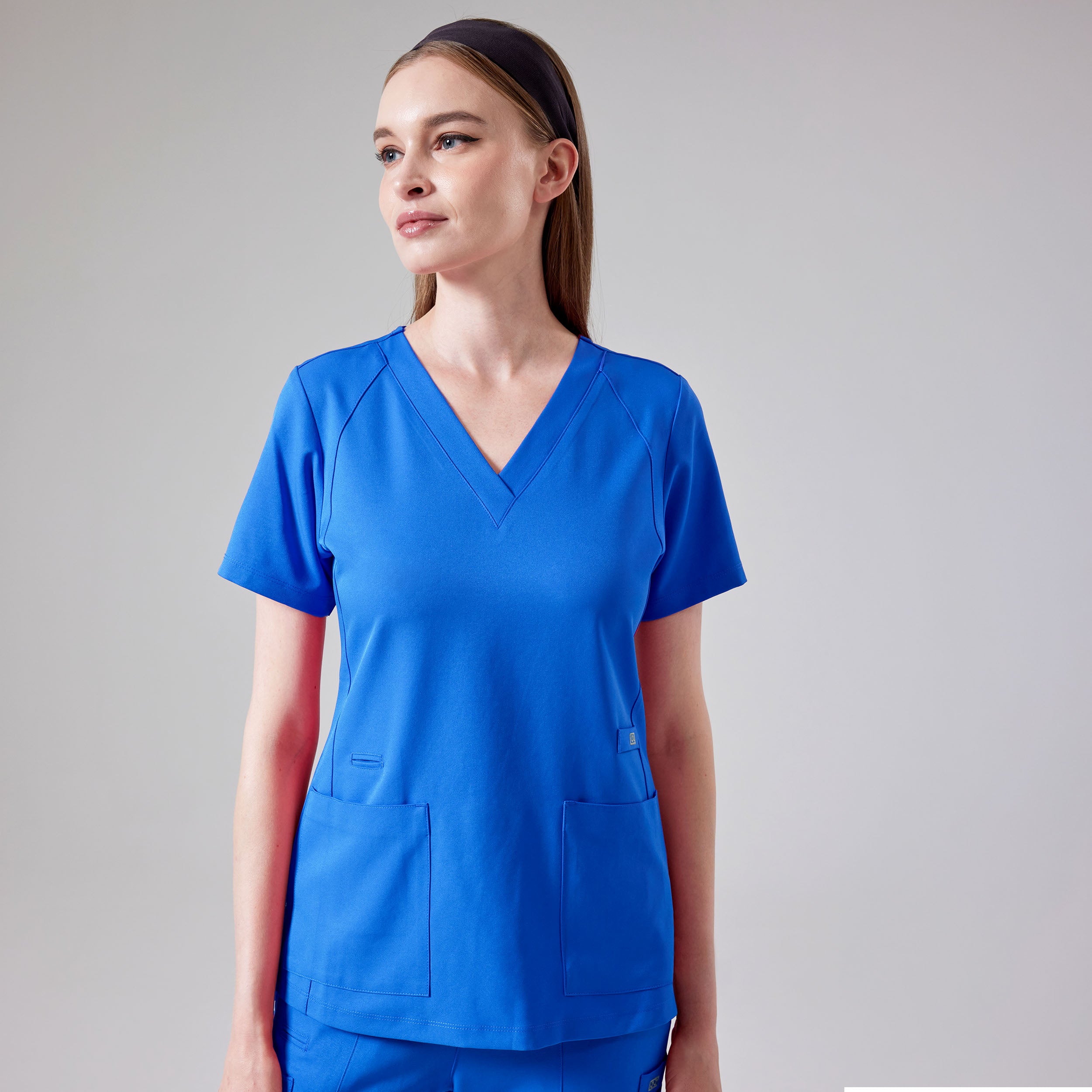 1103 - Elle Astro 3 Pocket V Neck